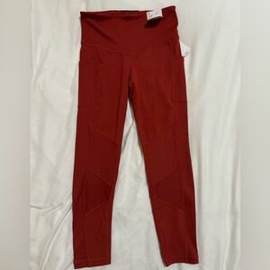 Xersion high rise fitted 7/8 Ankle legging Medium